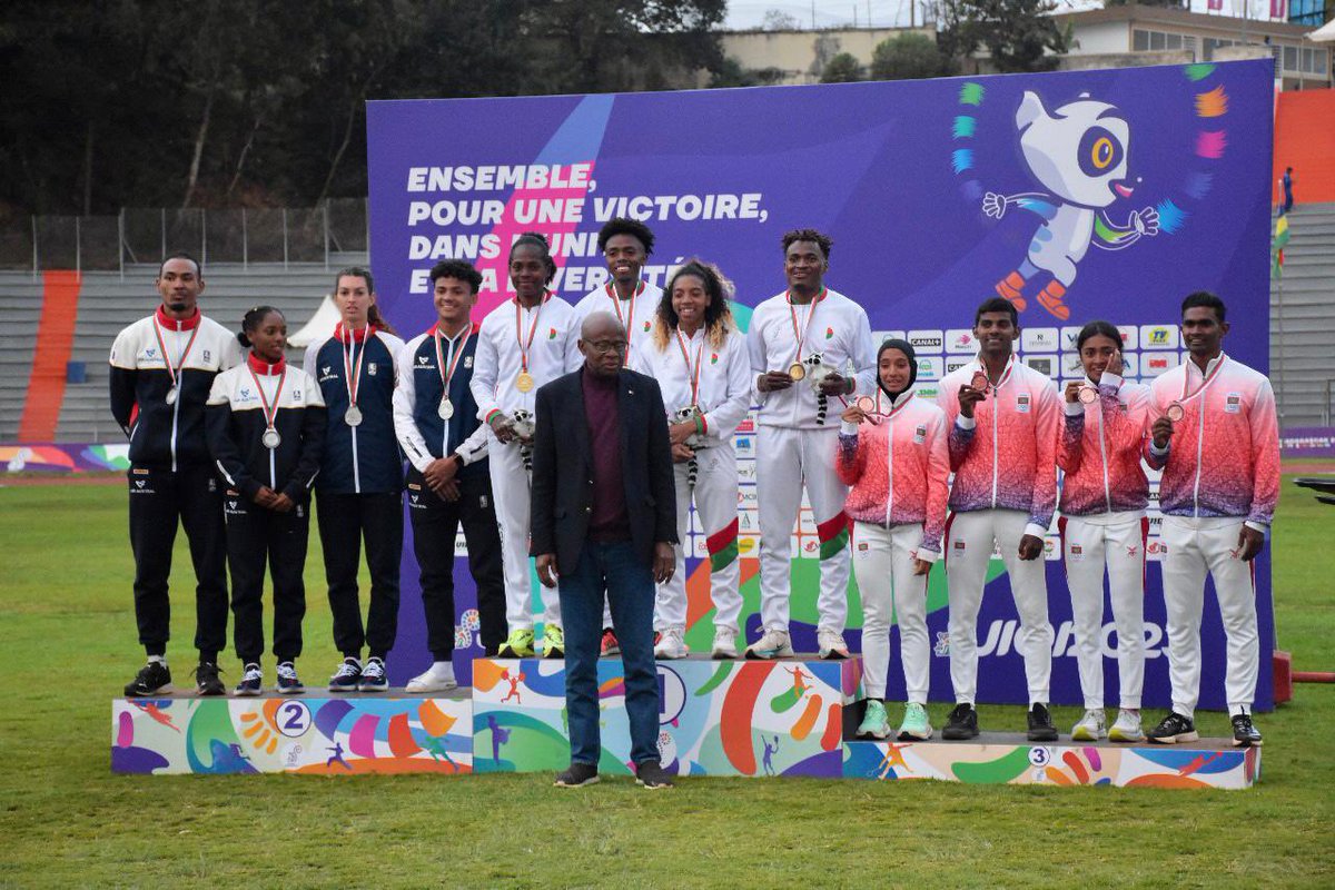 Alhamdhulillahi
Congratulations <a href="/AthleticsMv/">Athletics Association of Maldives</a> team #Maldives on winning bronze medal in Mix relay by breaking the national record with a timing of 3:33.86
Good performance by <a href="/himnahasan/">Himna</a> <a href="/hucenriza/">hucenriza</a> Xivi <a href="/SaaidKalhey/">Hassan Saaid</a> 👏👏👏🇲🇻🥉
<a href="/olympicmv/">Maldives Olympic Committee</a>
#Thayyaarey #IOIG2023 #JIOI2023