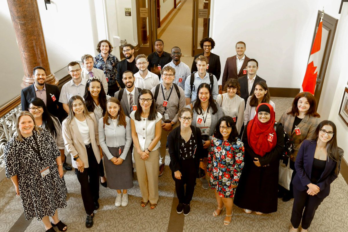 PrivyCouncilCA's tweet photo. The sessions provided participants with rich discussions on career insights, recruitment, and policy analyst programs. https://t.co/SWFn51QEEr