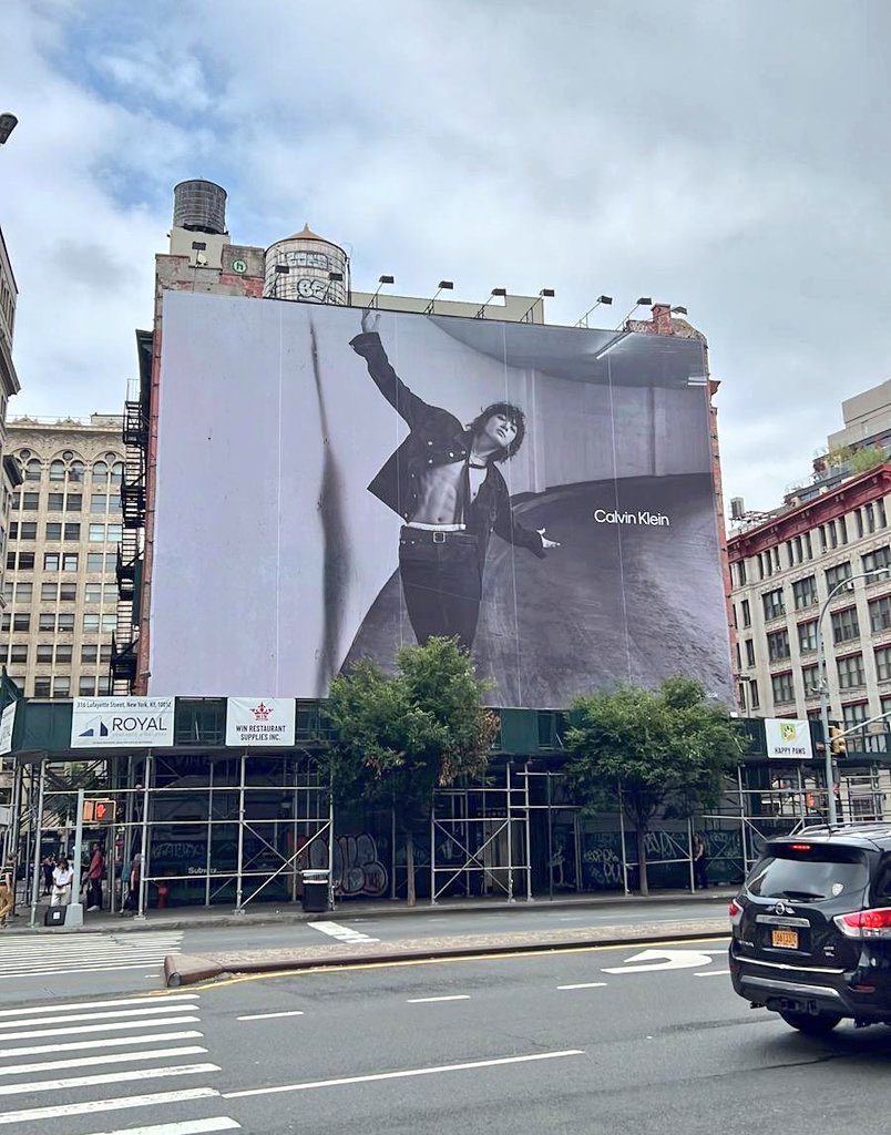 kookpiics's tweet photo. Jungkook Calvin Klein billboard in NY https://t.co/21LkrEzhEN