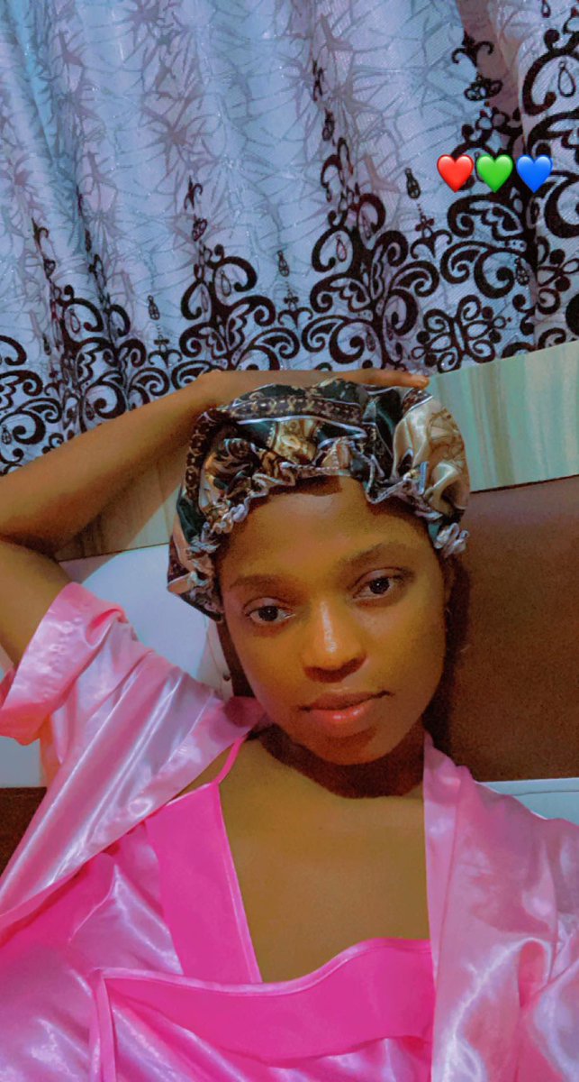 PrettyElaposh's tweet photo. This is the raw face behind this page, hope u like it or should I hide it🙈

#BBNaijallstars #GuinnessBBNMatchday https://t.co/49TbmcGyjF