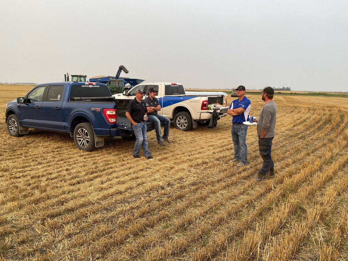 Nice <a href="/alpinepfl/">ALPINE</a> evening for supper in the field with <a href="/SynergyAGGovan/">SynergyAG Govan</a>, <a href="/ZacharyMcLane2/">Zachary McLane</a>.  Thanks <a href="/HoinessJeff/">Jeff Hoiness</a> and the Schindels for stopping and the visit. Good luck with the rest of your harvest!