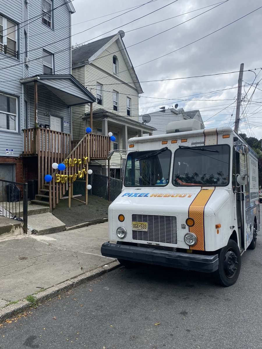 PixelReboot's tweet image. Out and about doing a party in Staten Island!