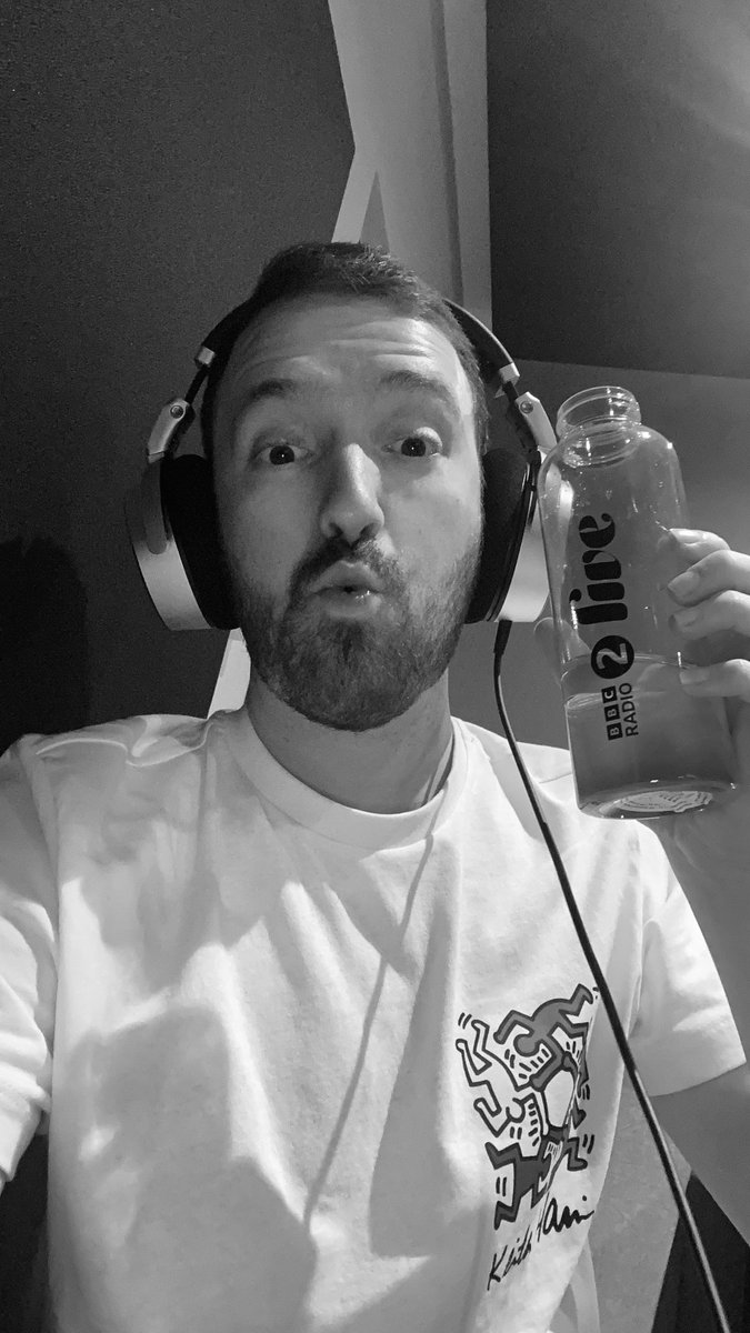 samostlermusic's tweet image. Final vocals done ✅ #london #vocals