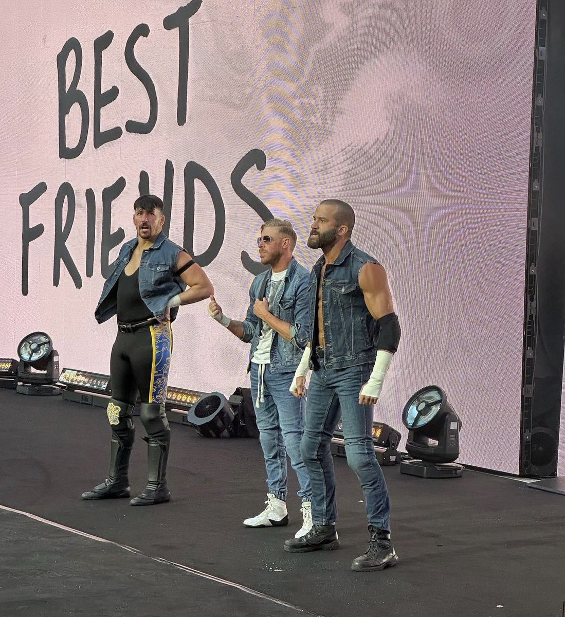 WhatIsTrent's tweet photo. We were ready for war and then I thought Dustin had pulled his back out before we even began. https://t.co/7uBDZPuMTk