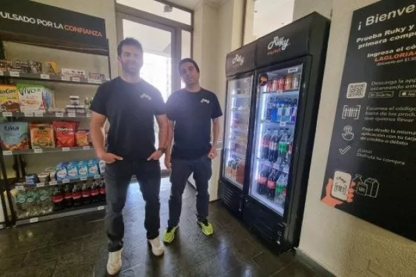 DFinanciero's tweet photo. #DFLab | Ruky Market, la startup de micromercados de autoatención, busca ampliar su presencia vía franquicias
https://t.co/SzEx9mViqC https://t.co/lmftNqx3Ka