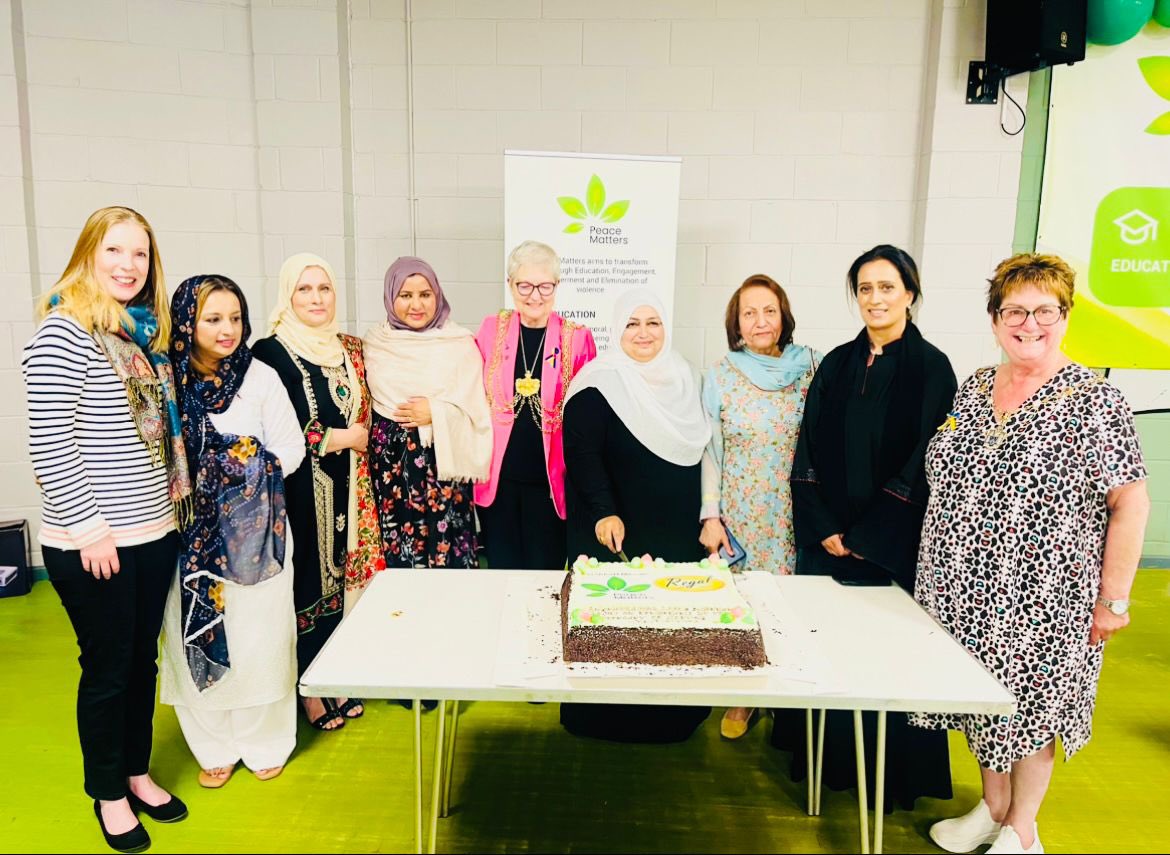 HSWestYorkshire's tweet photo. Delighted to attend the volunteers awards event. Marking  20 years since this beautiful mosque was built. The institution has been serving Leeds for almost 50 years. Thank you @QariAsim and the elders for your  service to the community.  @LordMayorLeeds @asgharlab @CllrSalmaArif https://t.co/sHXuu8dkJO