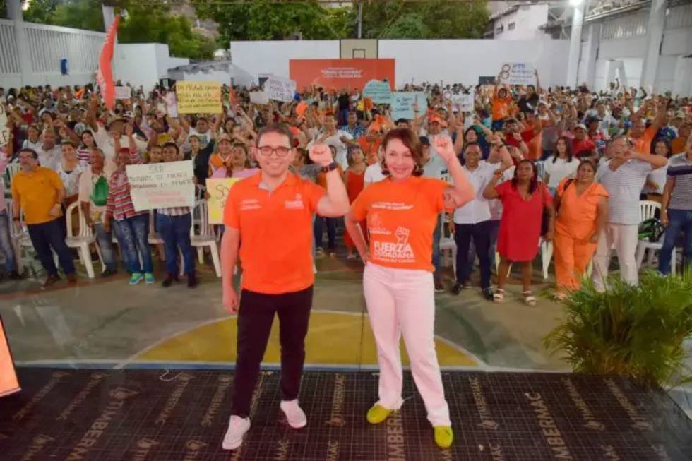 La dupla ganadora de Patricia Caicedo y Rafa Martínez, recibieron el apoyo de mas de 4 mil samarios en el Palo’e Mango
<a href="/LuzMarinaEsper1/">Luz Marina Esper Fayad lalibertadco</a> 
lalibertaddelmagdalena.com/sitio/2023/08/…
