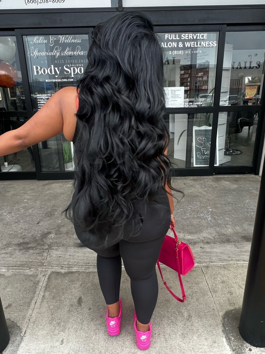 Effortless hair 🖤 26” 
Natural Straight 

 #fontalsewin #laceclosureinstall #atlantaponytail #transparentlace #lacewigs #laceclosure #largervrgvrbgf tv cefrontals #rbblastylist #Brooklynstylist #Atlantastylist #dallashairstylist gluelessfrontal #360wigs #swisslacrvgbefrontal #b