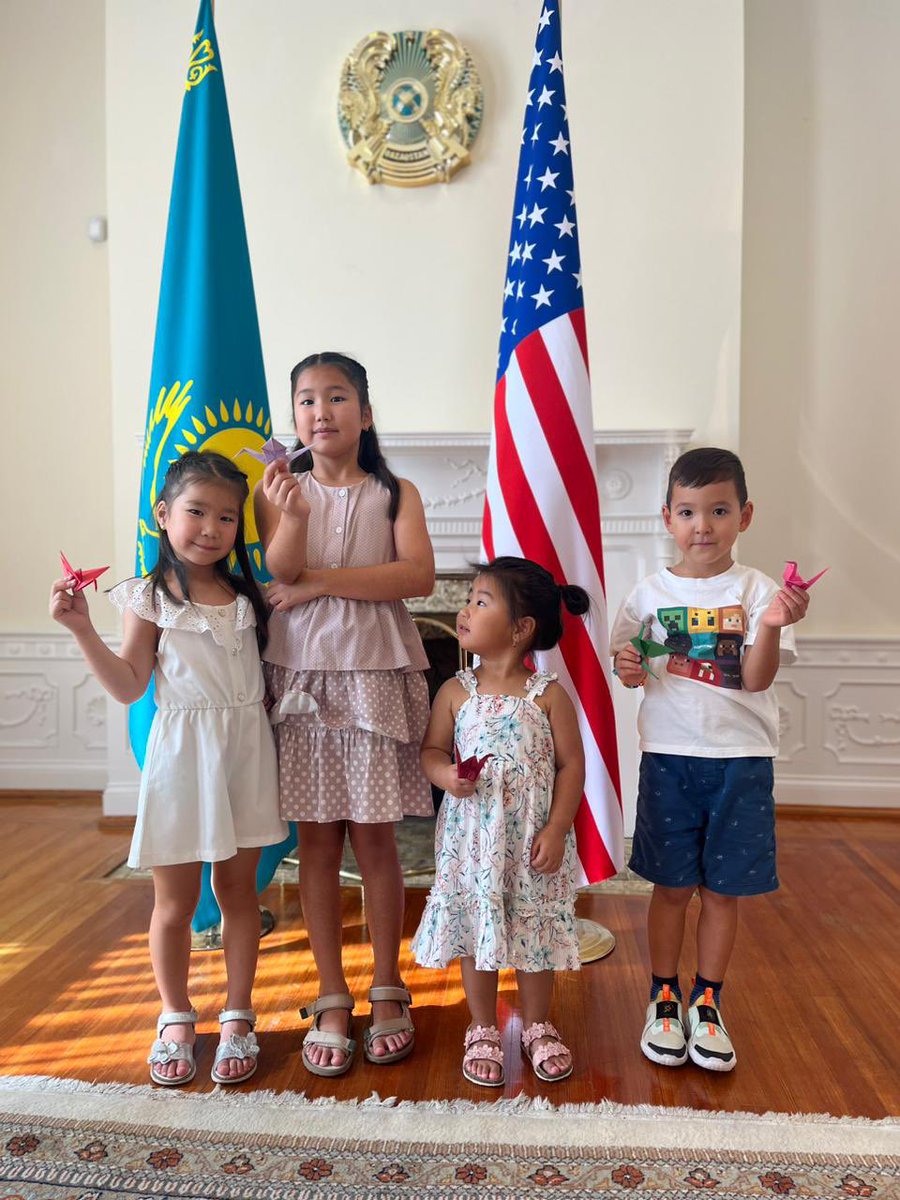 KZAmbUS's tweet photo. #CranesForOurFuture soaring high, carried by the hands of our children. Together, let’s build a future free from nuclear weapons, where peace prevails 🇰🇿🕊️ #NuclearWeaponsFreeWorld #Kazakhstan https://t.co/Sq5I9l0Qrc