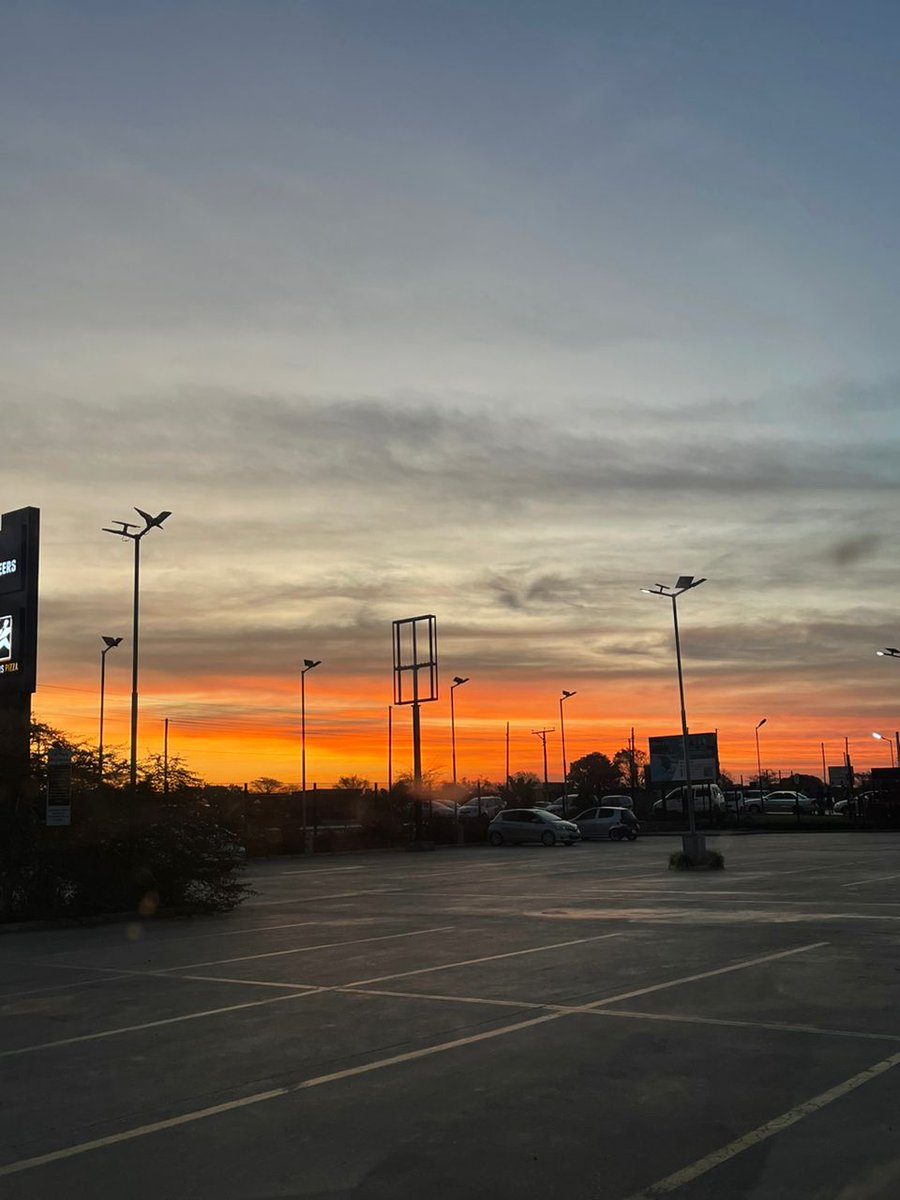 حَ.... tweet media