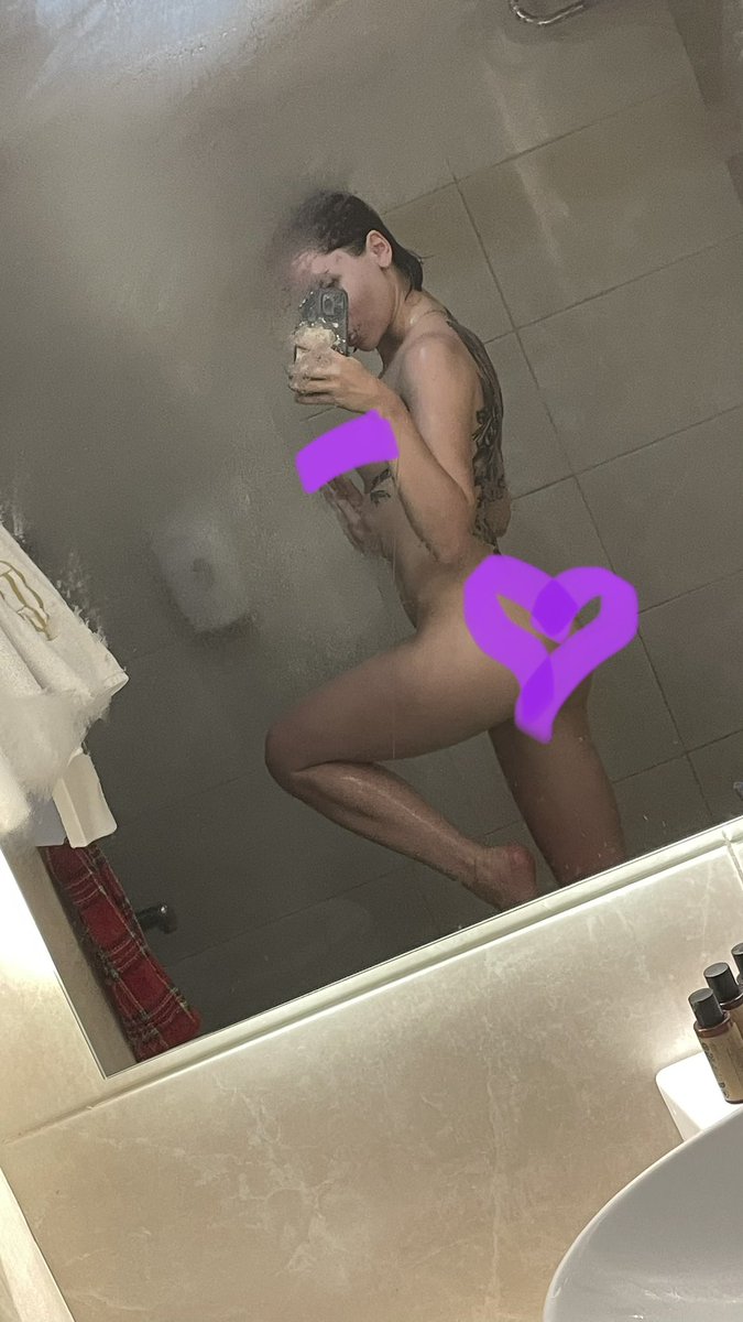 Catch 25% discount on my OnlyFans 
#hotgirlsummer 🌴🔥

onlyfans.com/meneliza