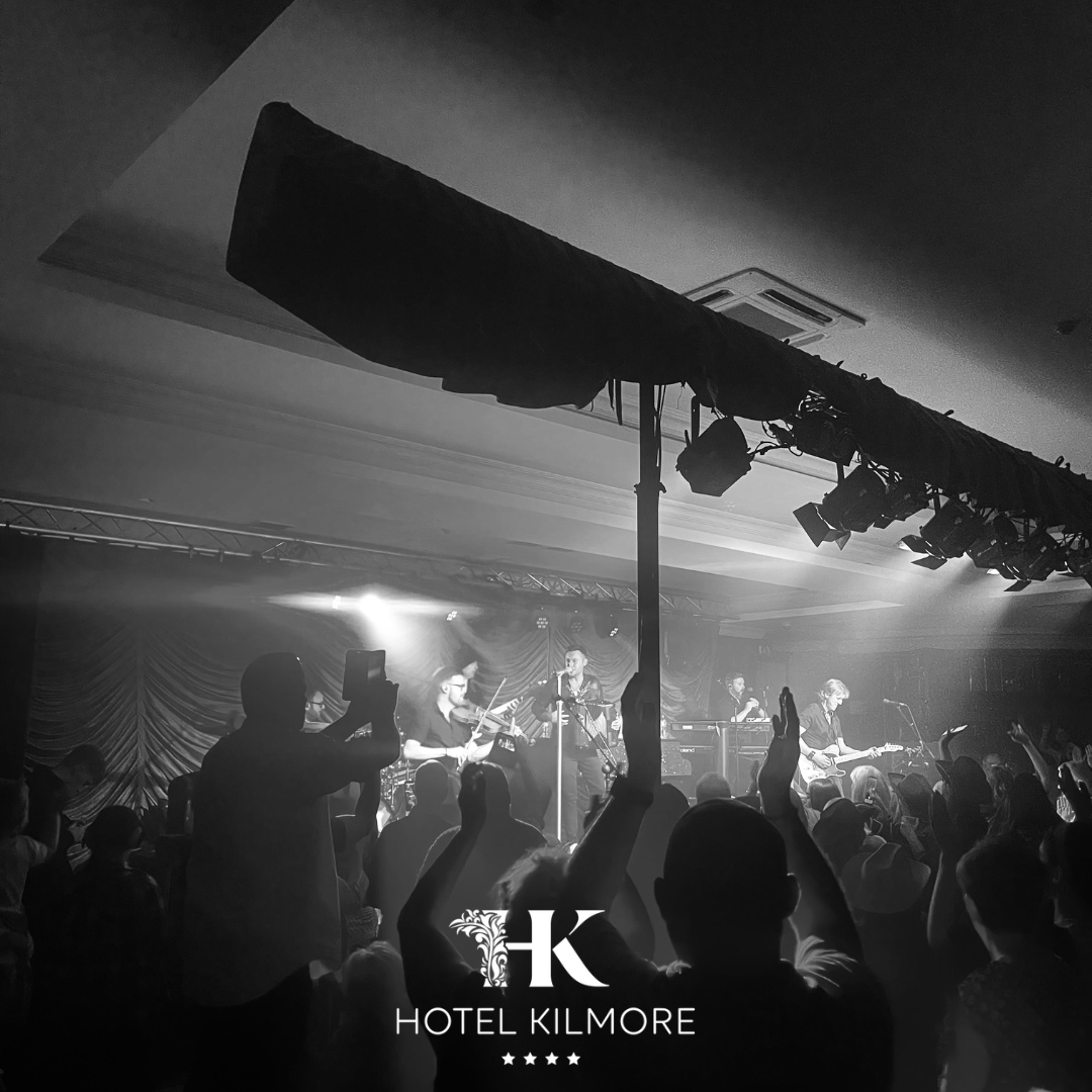 What's on at Hotel Kilmore 🔥🎶 💫 Michael English in Concert - Sunday 22nd Oct 23 💫 Phil Coulter - Sunday 26th Nov 23 💫 The Fureys - Thursday 28th Dec 23 Tickets for all shows are available from the Hotel Reception🎟️ #hotelkilmore #concert #live #music #tickets #cavan