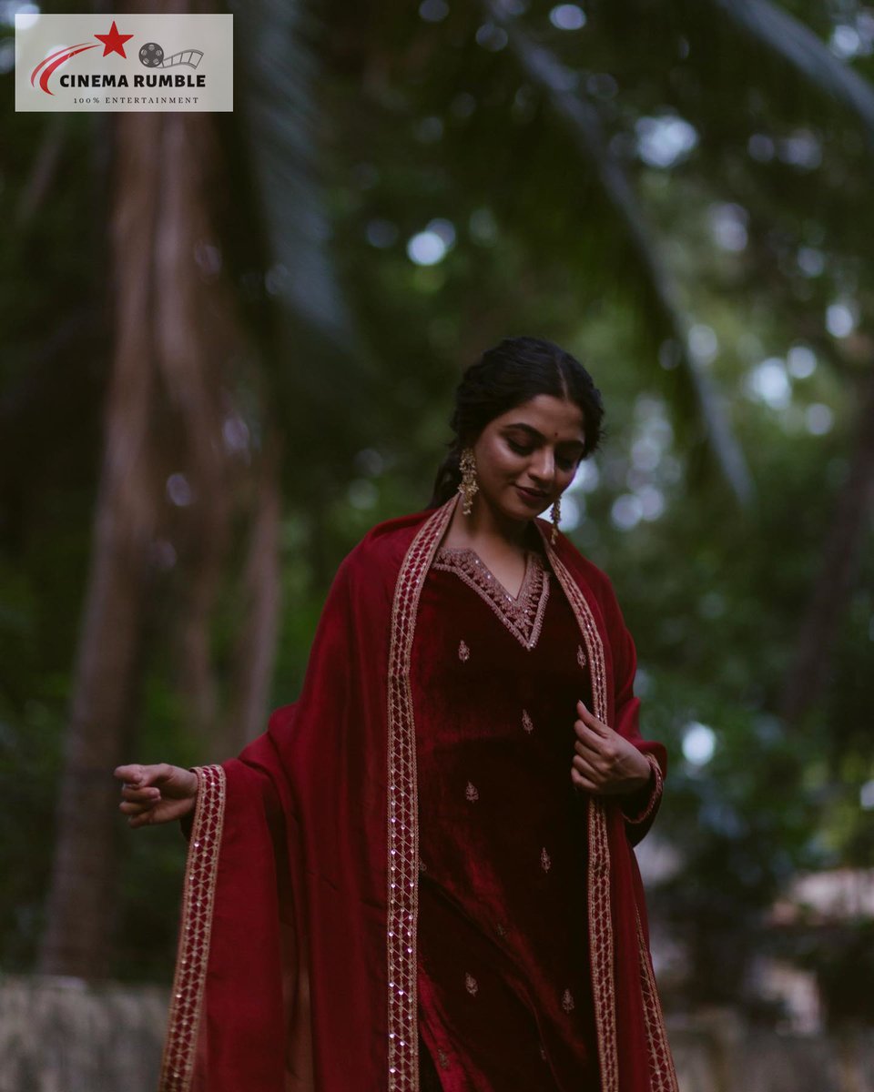 CinemaRumble's tweet photo. @Nikhilavimal1
Stunning pics #Onam2023 - Part 2

#NikhilaVimal #sexy #malluactress #sareebeauty #SareeHot #sareeseduction #MalavikaMohanan #MalavikaMenon #Nayanthara #ShahRukhKhan https://t.co/lXsV40E3SX