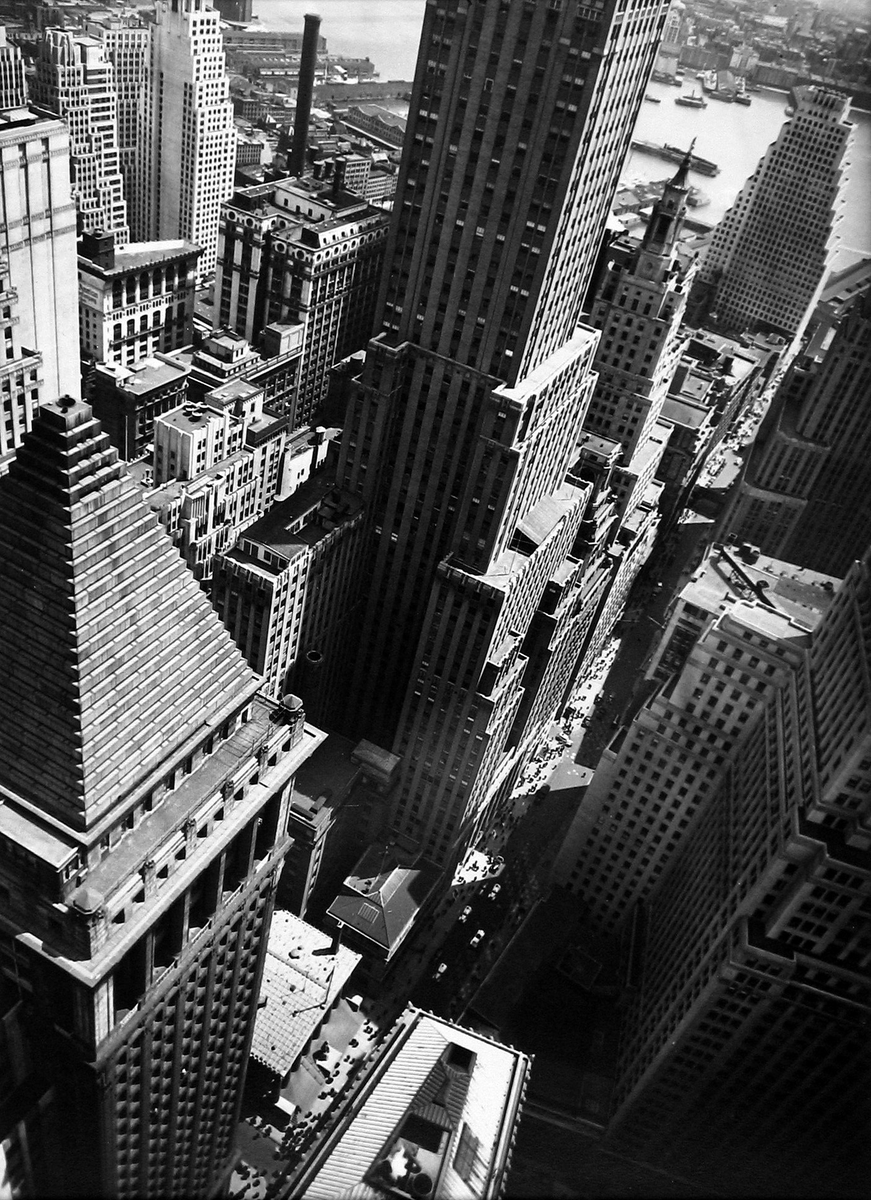 #Photography #Monochrome #BereniceAbbott