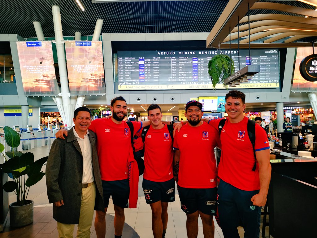 Haciendo realidad un sueño.
El primero grupo de <a href="/chilerugby/">☆ CHILE RUGBY</a> camino a <a href="/rugbyworldcup/">Rugby World Cup</a> 
gracias infinitas a todos quiénes creyeron e hicieron esto realidad. 
🇨🇱🏉💪
#todossomoscondores
