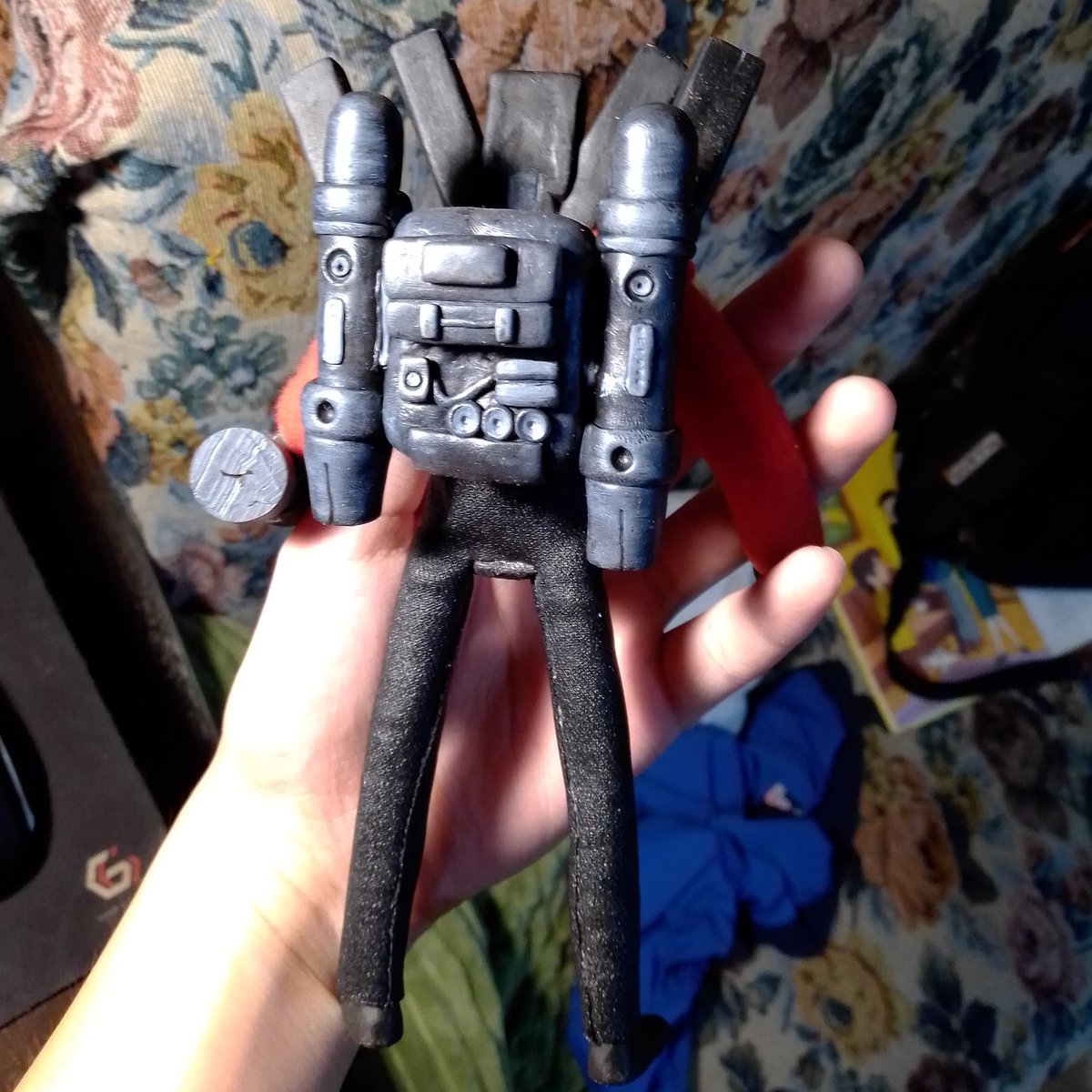 ZB_arts's tweet photo. This is my new figure #titanspeakerman v2

#skibidi_toilet #SKIBIDITOILET #speakerman https://t.co/aYmVuvar6F