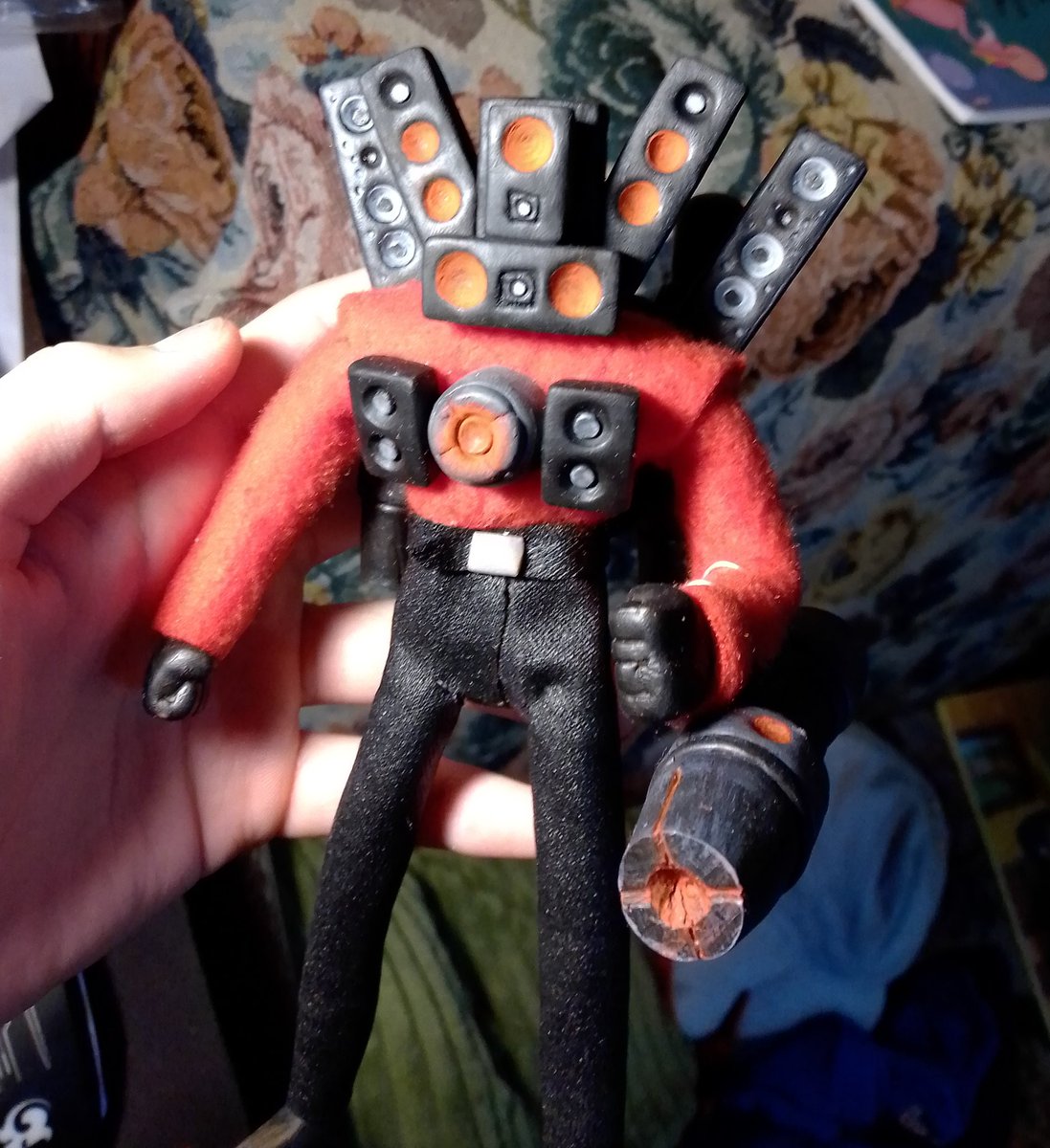 ZB_arts's tweet photo. This is my new figure #titanspeakerman v2

#skibidi_toilet #SKIBIDITOILET #speakerman https://t.co/aYmVuvar6F