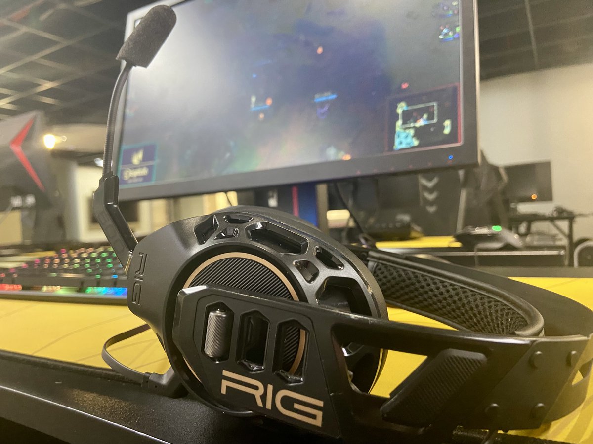 ValpoEsports's tweet photo. Tryouts complete, rosters close to set, and conference games in less than two weeks. It's about that time.
Valpo X @riggaming
#RIGbrigade #RIGteam #RIGPartner https://t.co/j4rXM6Sm9A