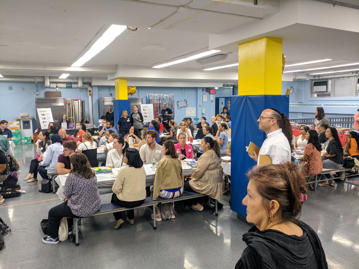 read_naveed's tweet photo. A very informative morning with Dr. Kate Kinsella's talk on supporting @NYCMultilingual students with instructional best practices.

Thank you for organizing and hosting, @CSD_4 team! 

Happy to see @KristyDeLaCru15, @cec4eastharlem, @RosaDiazPeru, @DrKYSR &amp; many more attending. https://t.co/IlfdVGybRN