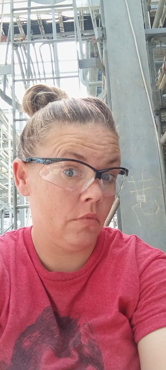 fingoddess251's tweet photo. How many females do y'all see on here sweaty as hell from working their butt off all day in this Alabama heat? #realone #ineedahumanatm https://t.co/vB4ZU542lY