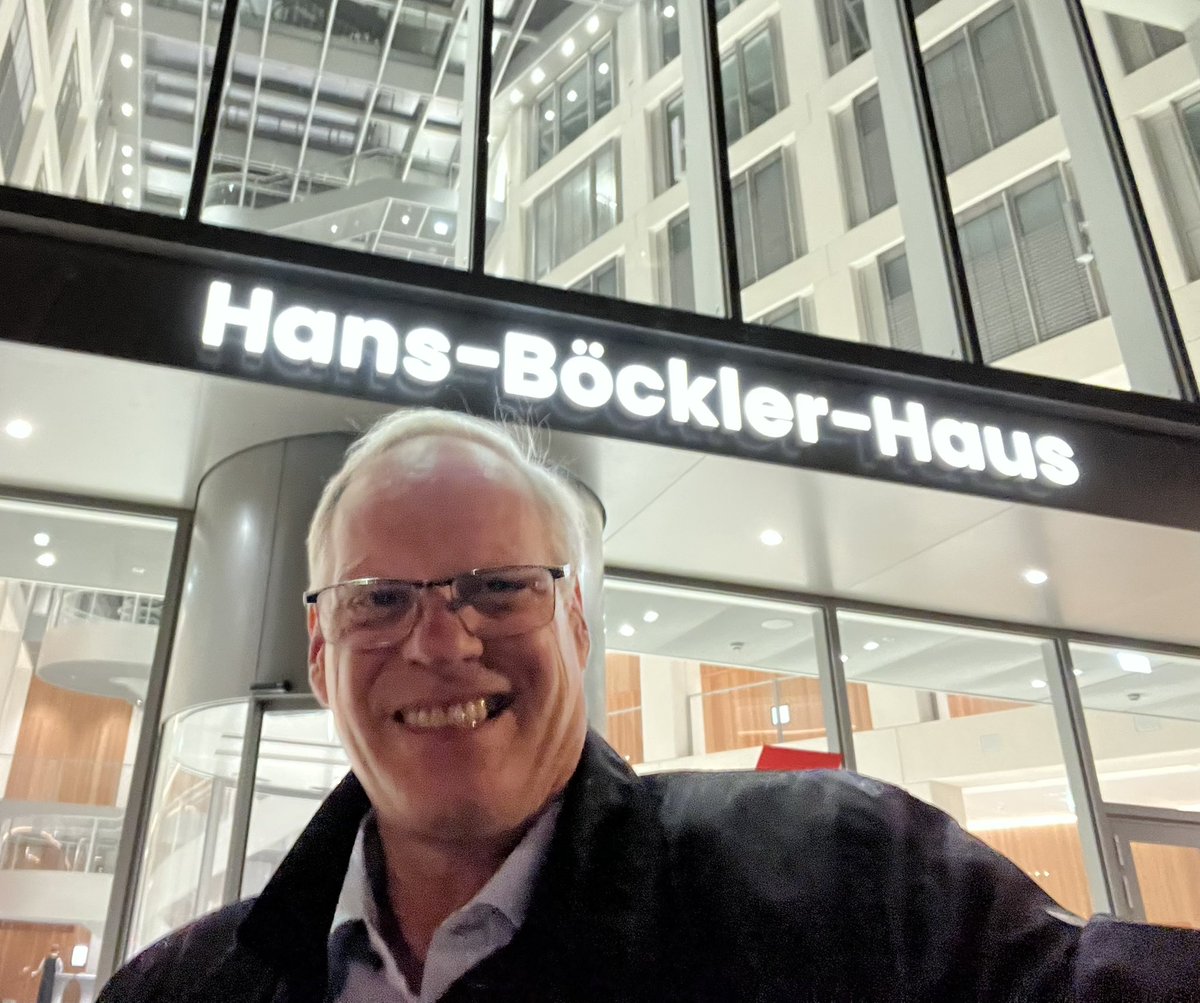 drewnicki's tweet photo. Super! Der @DGB_Berlin_BRB ist wieder in der Keithstraße. Danke an Katja Karger, @NeleTechen und dem DGB-Team für eine tolle Einweihungsfeier! Neues Haus und weiter gehts, denn es gibt viel zu tun: Gute Arbeit und #FairWandel braucht starke Gewerkschaften! https://t.co/KAOYoBVPvG