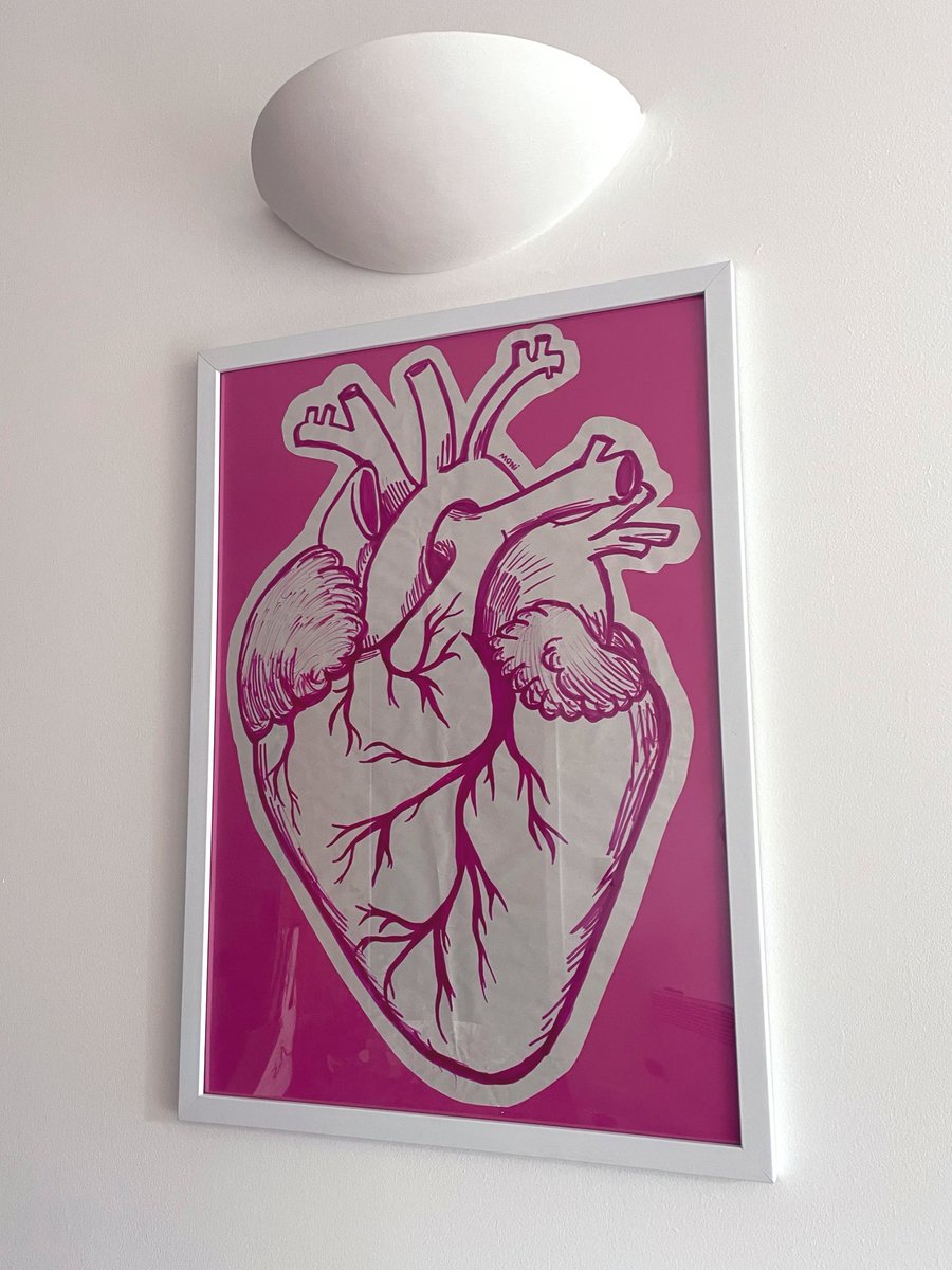 MonicaNafria's tweet photo. Back to 🇬🇧 land from a very busy yet fantastic @escardio 🫀
My hearts have found their place at home now ☺️🖼️ #ESCheARTGALLERY https://t.co/T27CYkrWCI