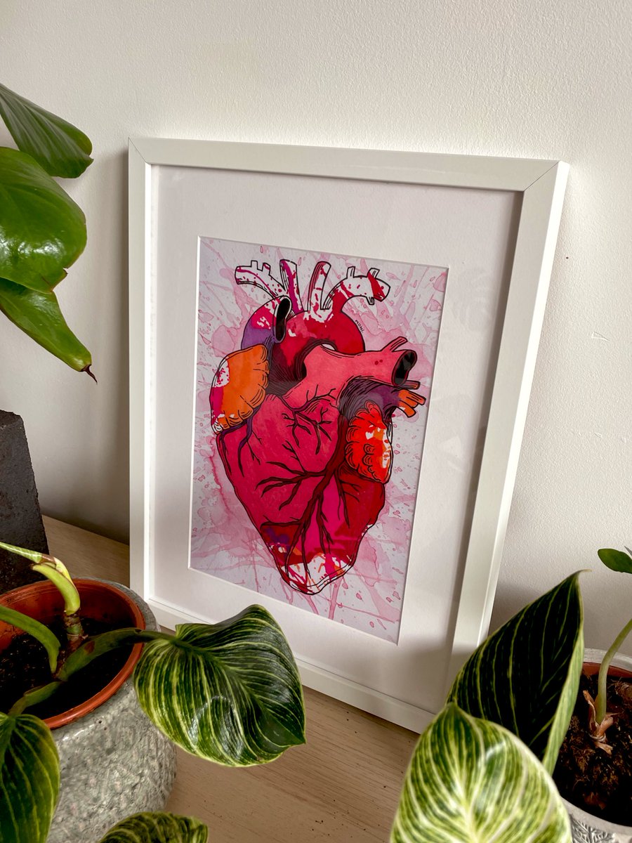 MonicaNafria's tweet photo. Back to 🇬🇧 land from a very busy yet fantastic @escardio 🫀
My hearts have found their place at home now ☺️🖼️ #ESCheARTGALLERY https://t.co/T27CYkrWCI