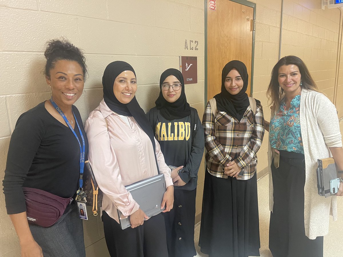 RamirezESELead's tweet photo. Another winning day working with staff who support Multilingual Students with Exceptionalities. @WesternHS_DPSCD https://t.co/QayclMt3AR