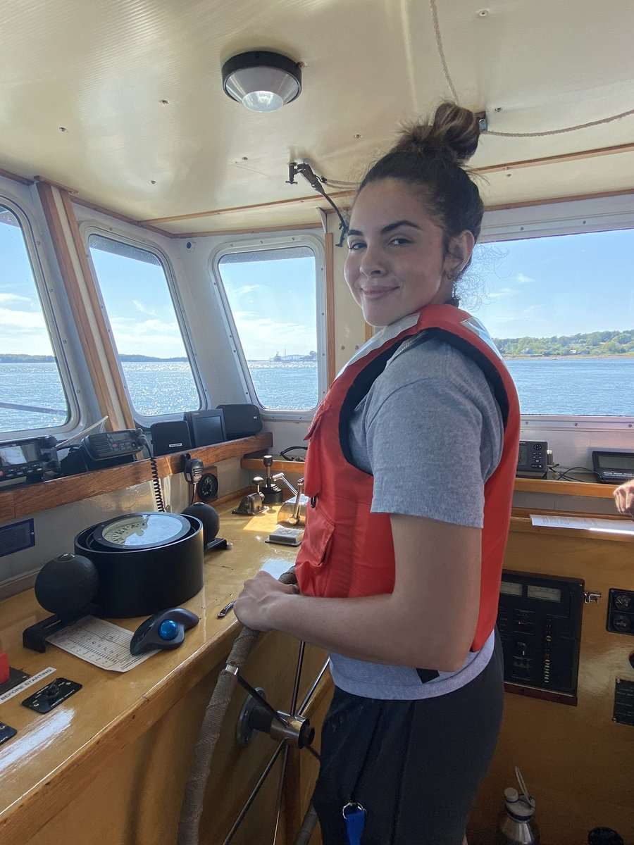 mmawbb's tweet photo. When we talk about hands on education - we mean it!! On the first day of classes, two of our players spent their Intro to Ocean Science Lab out on the water! They even got to drive the boat! 😳🛥️⚓️ 
•
#Together #MaineMaritime #WeAreMariners #WhyD3 #WhyMMA https://t.co/UeJDXnheKO