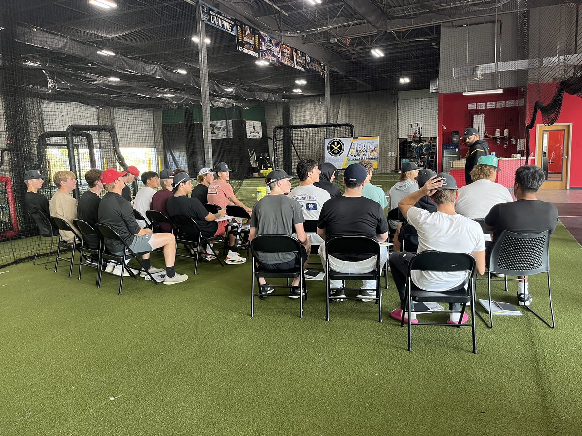 MPGbaseball's tweet image. Team V Day One in the books!

Mission set!

The Journey Begins!

#PostGrad #Uncommitted #TeamV