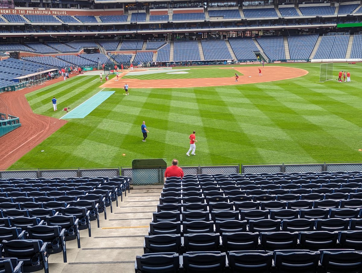 The #fightinphils staying loose and having a little fun before they take on the Angels @citizensbankpark.  Come join our #citizenscolleague #ballparkbankers cheer our @phillies on to another win. #smashthebell
