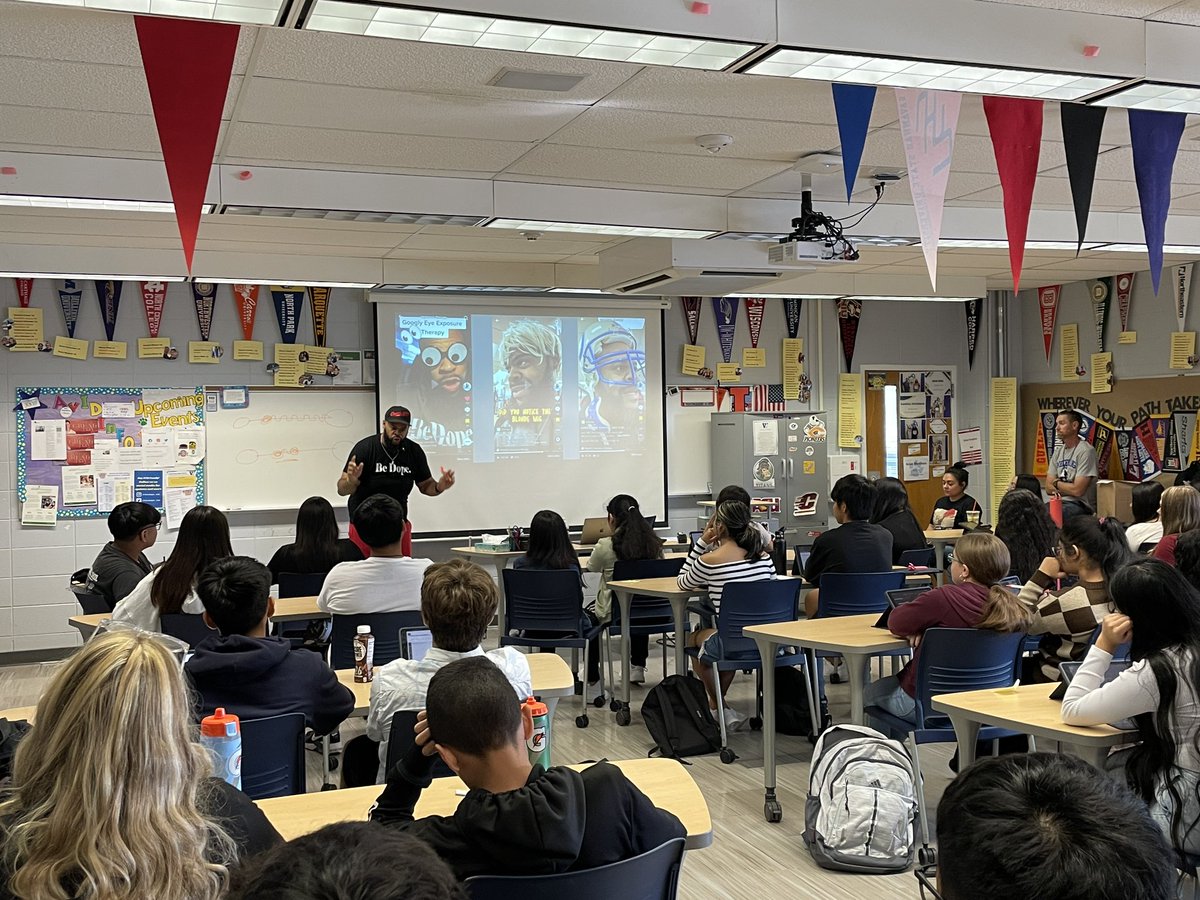 “You’re worthy, regardless.” Be genuine and authentic, always! Awesome, relatable, practical, and important advice from today’s @AVID4College guest speaker, @Chriscaresnone. An @Wheeling_Cats alum and inspiration. #TheWheelingWay #makeitmatter