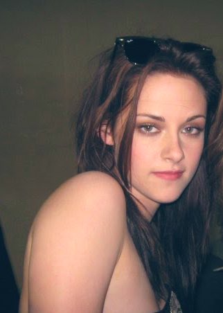bellaxkristen's tweet photo. sigh, she’s so pretty 💫🖤 https://t.co/JIlbhb1fQm