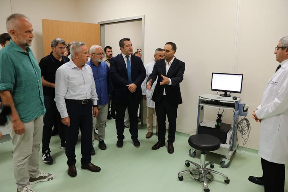 Cahitsahinf's tweet photo. Sancaktepe Şehit Prof.Dr. İlhan Varank Eğitim ve  Araştırma Hastanesi Üroloji kliniği olarak, Böbrek taş kırma  cihazının dünyadaki en etkilisini hastalarımızın hizmetine sunmaktan gurur duyuyoruz . https://t.co/NClLmGPwEO