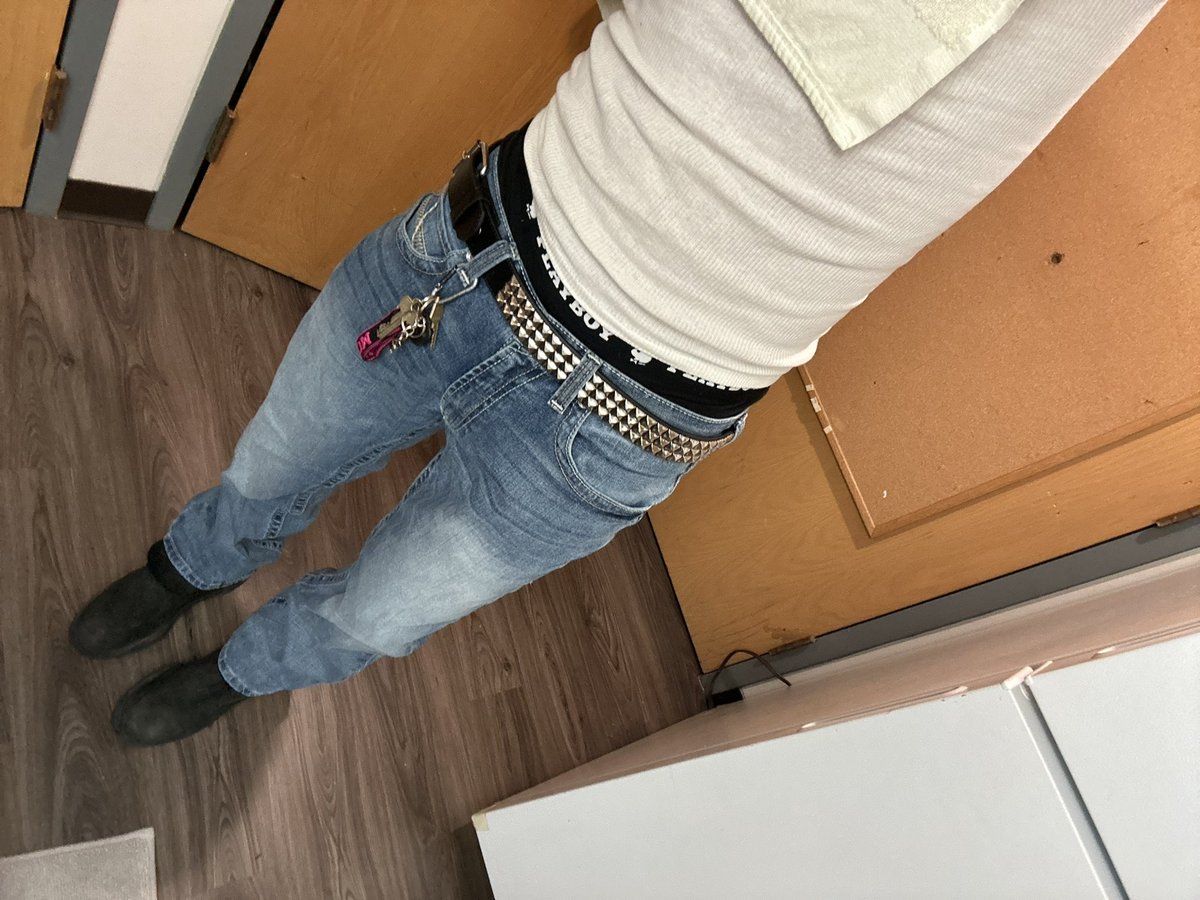 ihateeli's tweet photo. Me again https://t.co/Zq8aaYWDeE