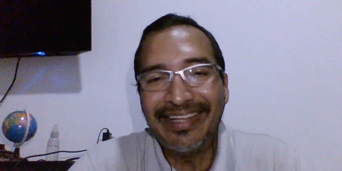 CronicasAula35's tweet photo. Las vacaciones de verano están en el retrovisor, y volvemos con el placer de traer la 1a parte de la entrevista al Profesor Robinson Rivas, actual directór de la Escuela de Computación de nuestra Facultad de Ciencas #UCV. Veanla yá en https://t.co/2orTjRsWXz @Noticienciasucv https://t.co/C7zLqqrDee