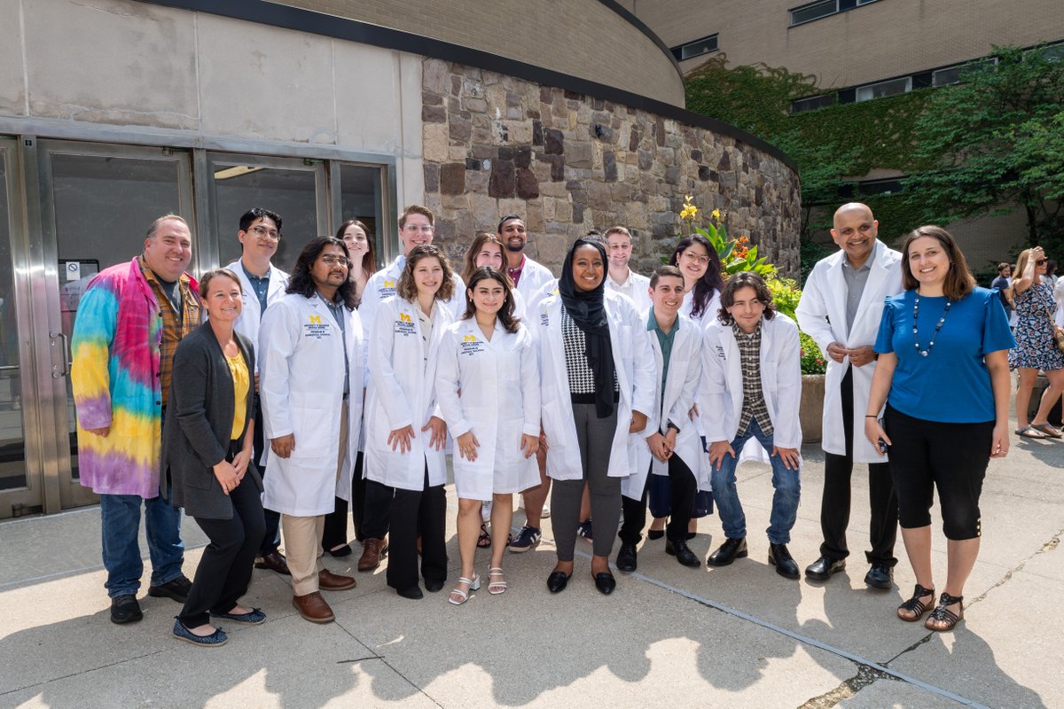 UMichMedSchool's tweet photo. The latest cohort of grad students in the Medical Schoolโs Program in Biomedical Sciences (PIBS) started classes this week. We cannot wait to watch these bright minds continue to grow into world-class scientists, leaders and scholars. Welcome! #GoBlueResearch #Michigan ใฝ๏ธ https://t.co/x9yoXcwpkh