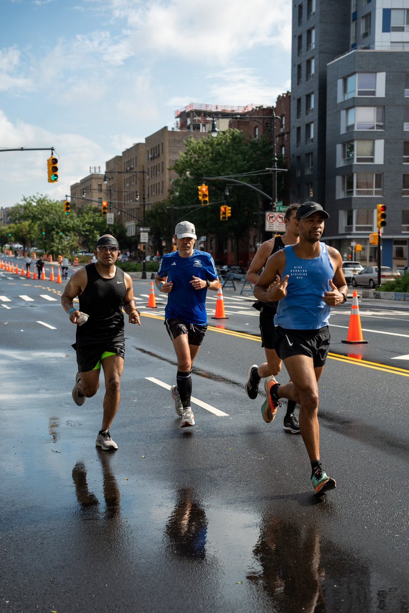 ArmoryNYC's tweet photo. Almost half way through the training plan.
Uptown Long Run Week 7
Saturday, Sept 2nd
16 Miles
Check in starts at 7:15am
Run Starts at 8:00am
Register now - LINK IN BIO
STAY HYDRATED!
#ARMORYNATION
#NIKENYC https://t.co/bQLup47bPQ