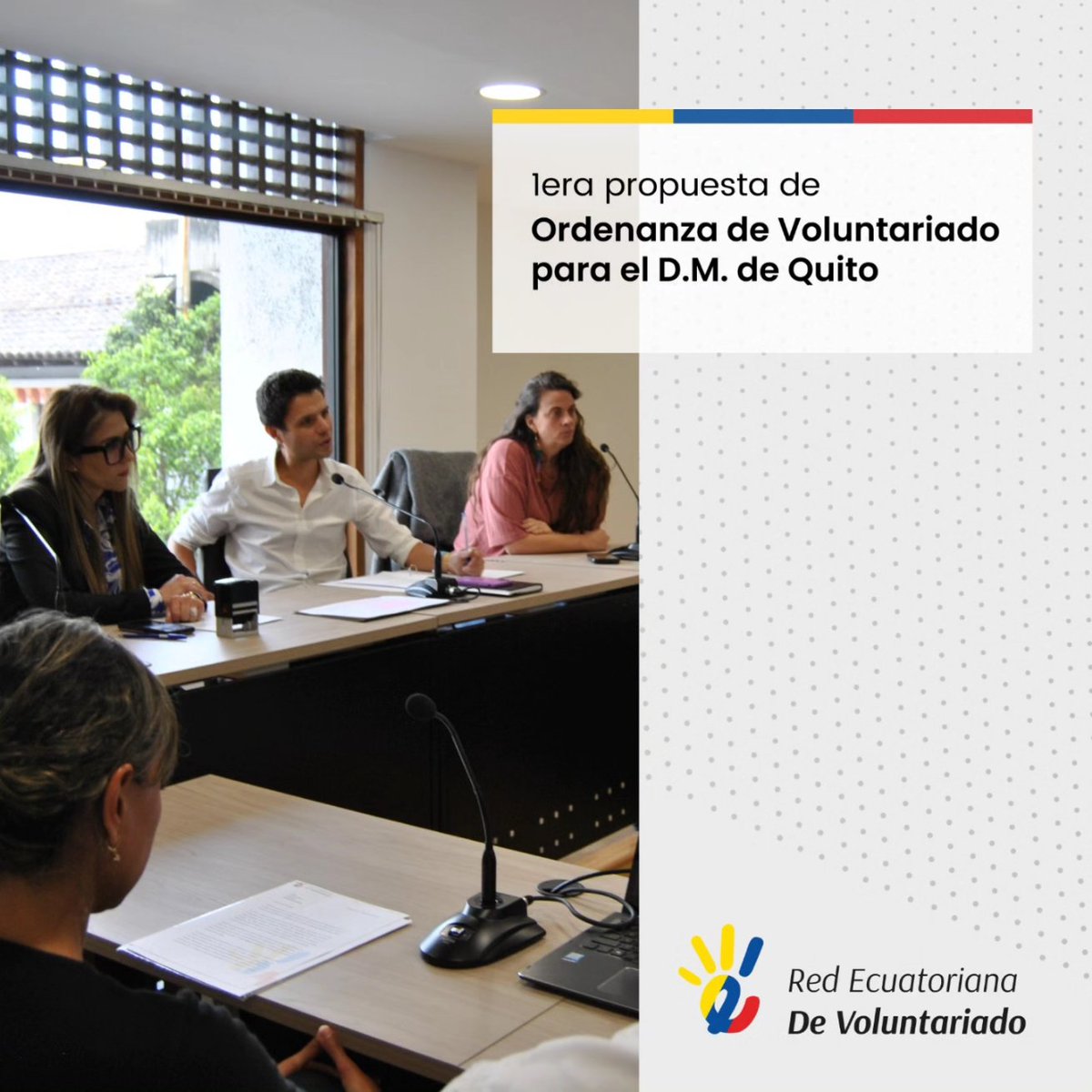 rev_ecuador's tweet photo. 🤝Entregamos la primera propuesta de #OrdenanzaDeVoluntariado para el D.M. Quito. Gracias al concejal @WilsonMerinoR por la apertura a esta importante iniciativa que promueve #CulturaCiudanaYVoluntariado en la capital del Ecuador

#IncidenciaPolítica
#RedEcuatorianaDeVoluntariado https://t.co/8HIiyr6td1