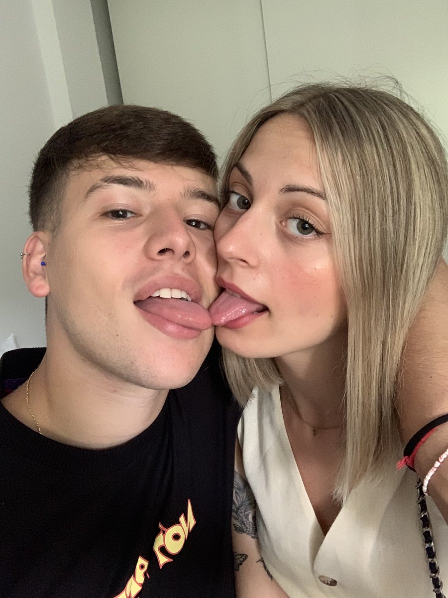 laurxsn's tweet photo. no puedo tener más suerte, eres lo mejor que me ha podido pasar❤️‍🩹 https://t.co/WJJ8xGBOwV