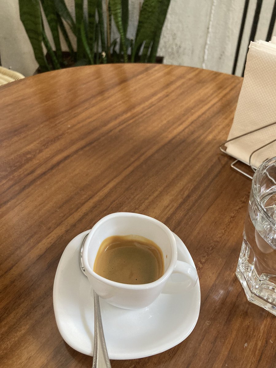 fragantecafegdl's tweet photo. Ofrecemos #café veracruzano recién tostado y cuidamos todo el proceso en su preparación. ¿Ya probaste nuestro #espresso? #centrogdl https://t.co/otn7uvs1Ja