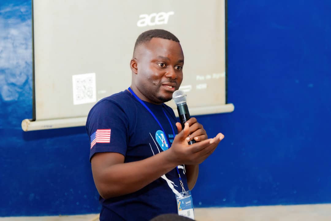 BusikaVictor's tweet photo. Notre scéance d'information et de coaching pour la Bourse #mandelawashingtonfellowship2024 à l'espace culturel Américain de #kisangani, plus de 100 jeunes leaders de la ville de Kisangani sont venus écouter leur premier Boursier en provenance des #EtatsUnis https://t.co/xe2trAQhq6