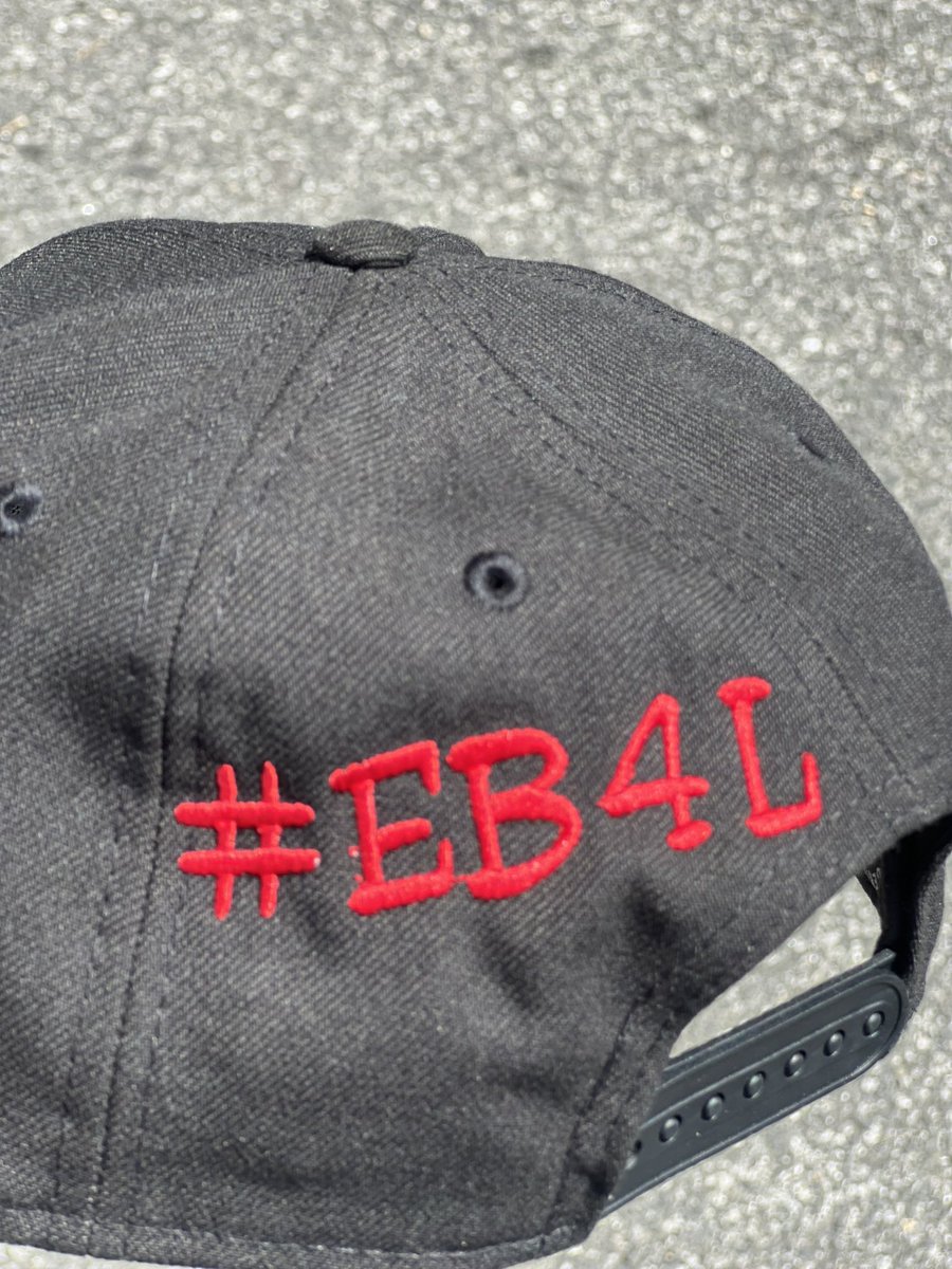 Stackz_EB's tweet photo. #LongLiveMyCuzzin💔 #EB4L https://t.co/b9LpALQmPk