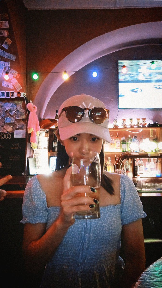 YuiHazuri's tweet photo. Plus d'alcool que de jus, ils ont pas compris comment rentabiliser le bar je crois 🇵🇹🍸 https://t.co/nVodJ0x8QK