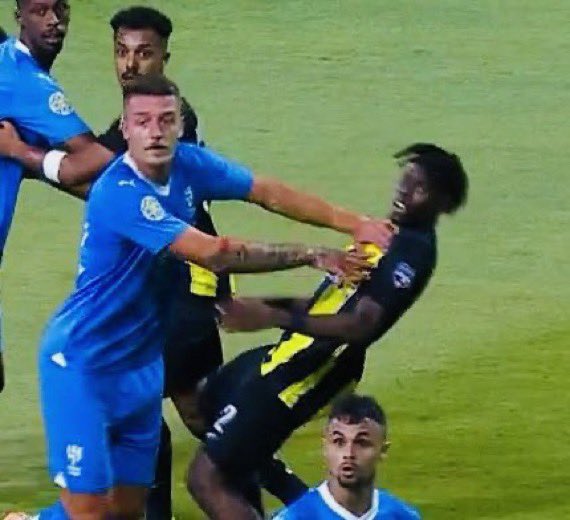 ITTI MANIA - اتي مانيا tweet media