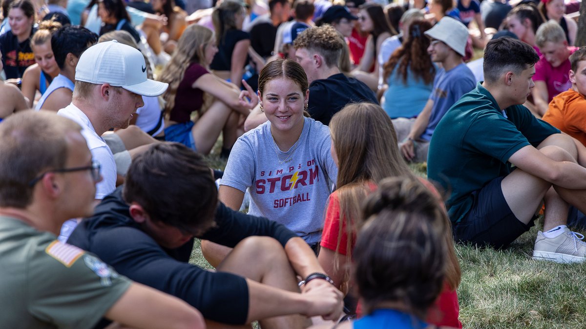 SimpsonCollege's tweet image. Simpson welcomes largest class in five years! New student enrollment is up 11 percent with a total of 381 first year and transfer students beginning classes for the 2023-24 academic year today. The total marks the largest incoming class since Fall 2018. bit.ly/45PeGYc