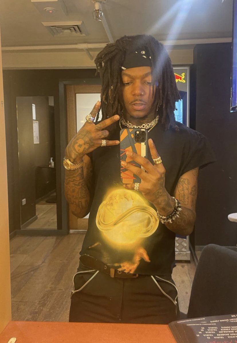 TeamDreamville's tweet photo. JID is the next rap superstar 🕊️⭐️

Yes or no? https://t.co/Jmt1OjwvlL