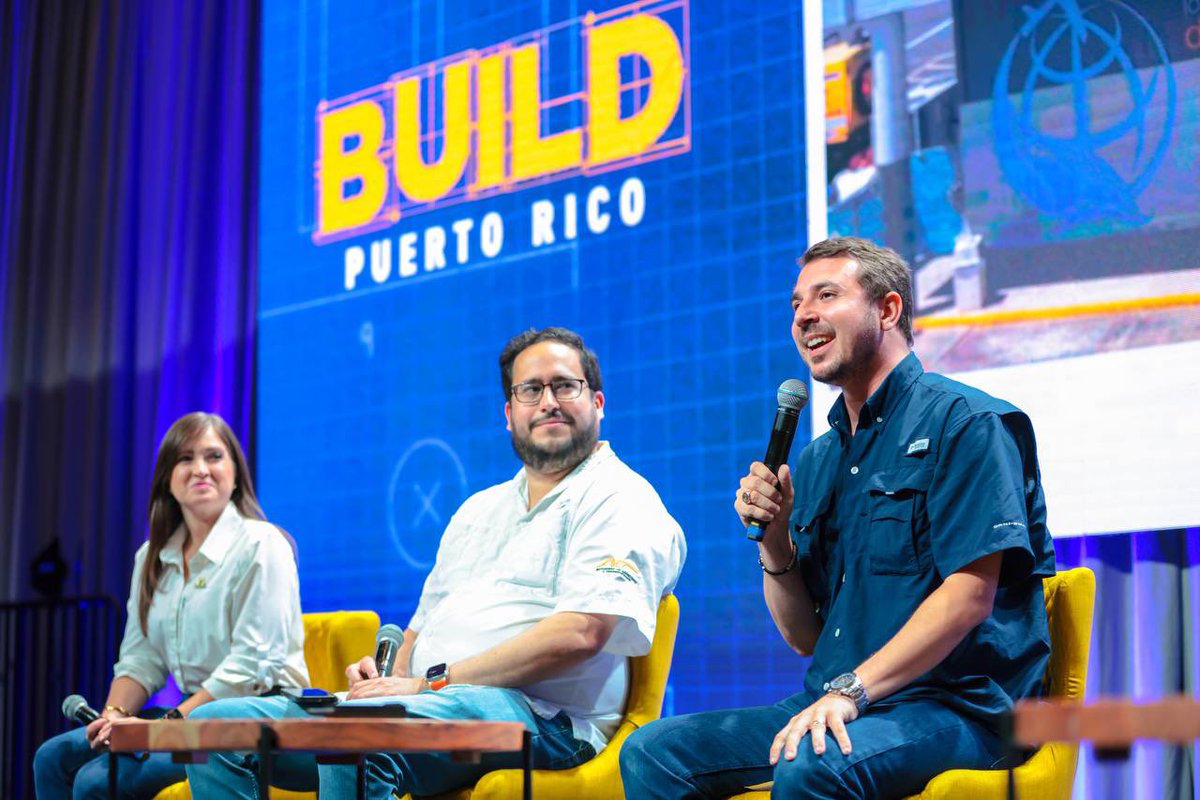 PuertosPR's tweet photo. El @prdirpuertos participó en el Panel de Transportación: Reconstrucción de la Infraestructura Vial de #BUILDPR, en el que compartió con @prdiraafaf y otros funcionarios los detalles más recientes del programa de reconstrucción de @PuertosPR.
@lafortalezadepr 
@Cor3pr
@prdircor3 https://t.co/0lPkUXejo8