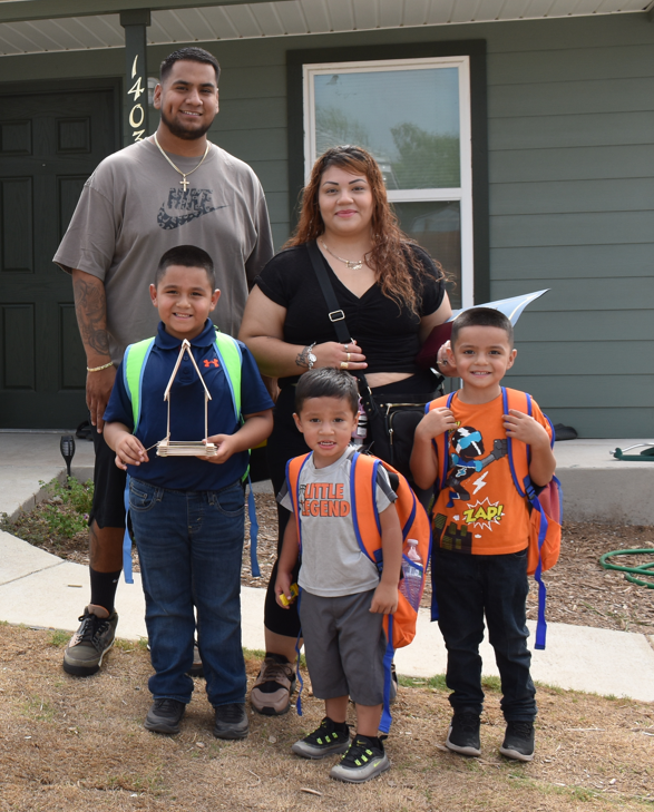 HabitatSATX's tweet photo. With back-to-school season in full swing, let's celebrate the impact of what a safe and stable home does for education! 📚 Children of homeowners are more likely to score higher on math and reading assessments, graduate from high school, and go to college!🎓 #BuildingEducation https://t.co/8rvBfXQXIM