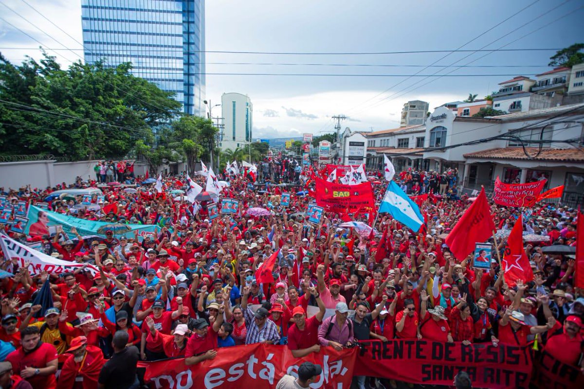 Es una locura, Tegucigalpa tiene un mar Rojo. 🌊 ❤️